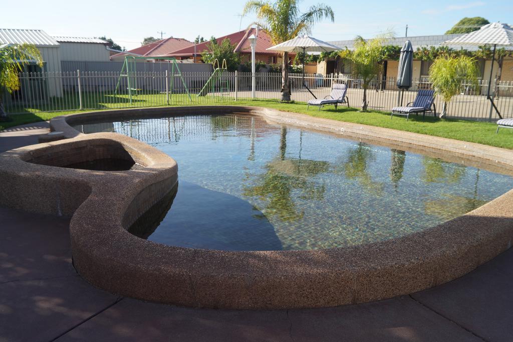 Belltower Motor Inn Shepparton Bagian luar foto