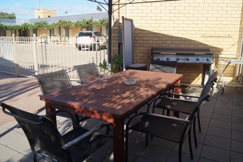 Belltower Motor Inn Shepparton Bagian luar foto